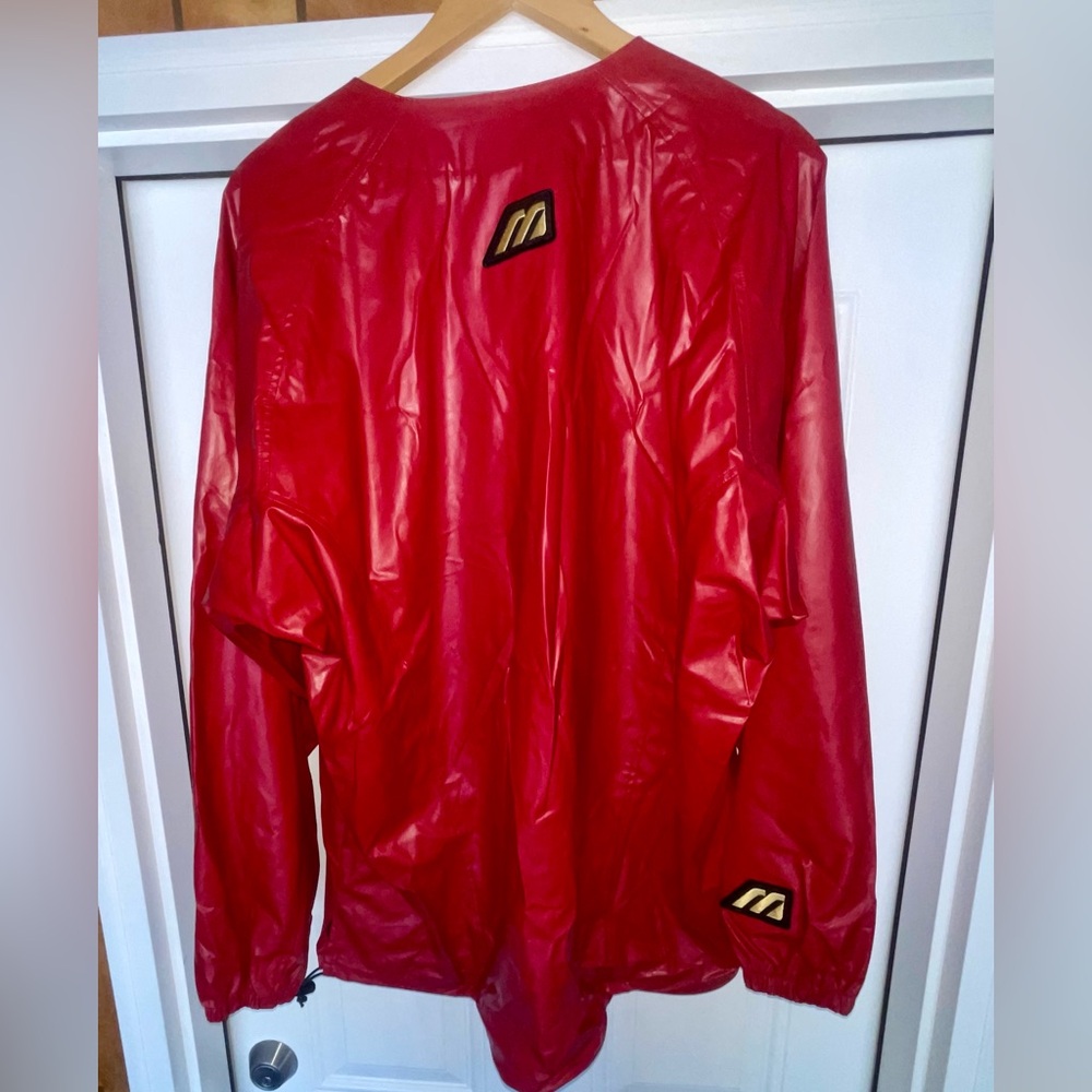 Mizuno Red Men’s Baseball Wind-Rain Long Sleeve Shirt - Size 44-46 XL - Picture 3 of 3
